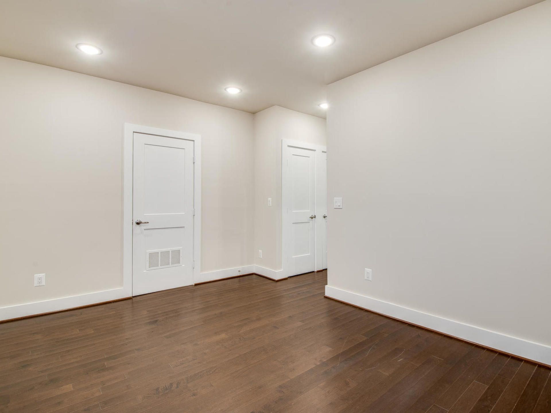 1842 M Street Photo Gallery