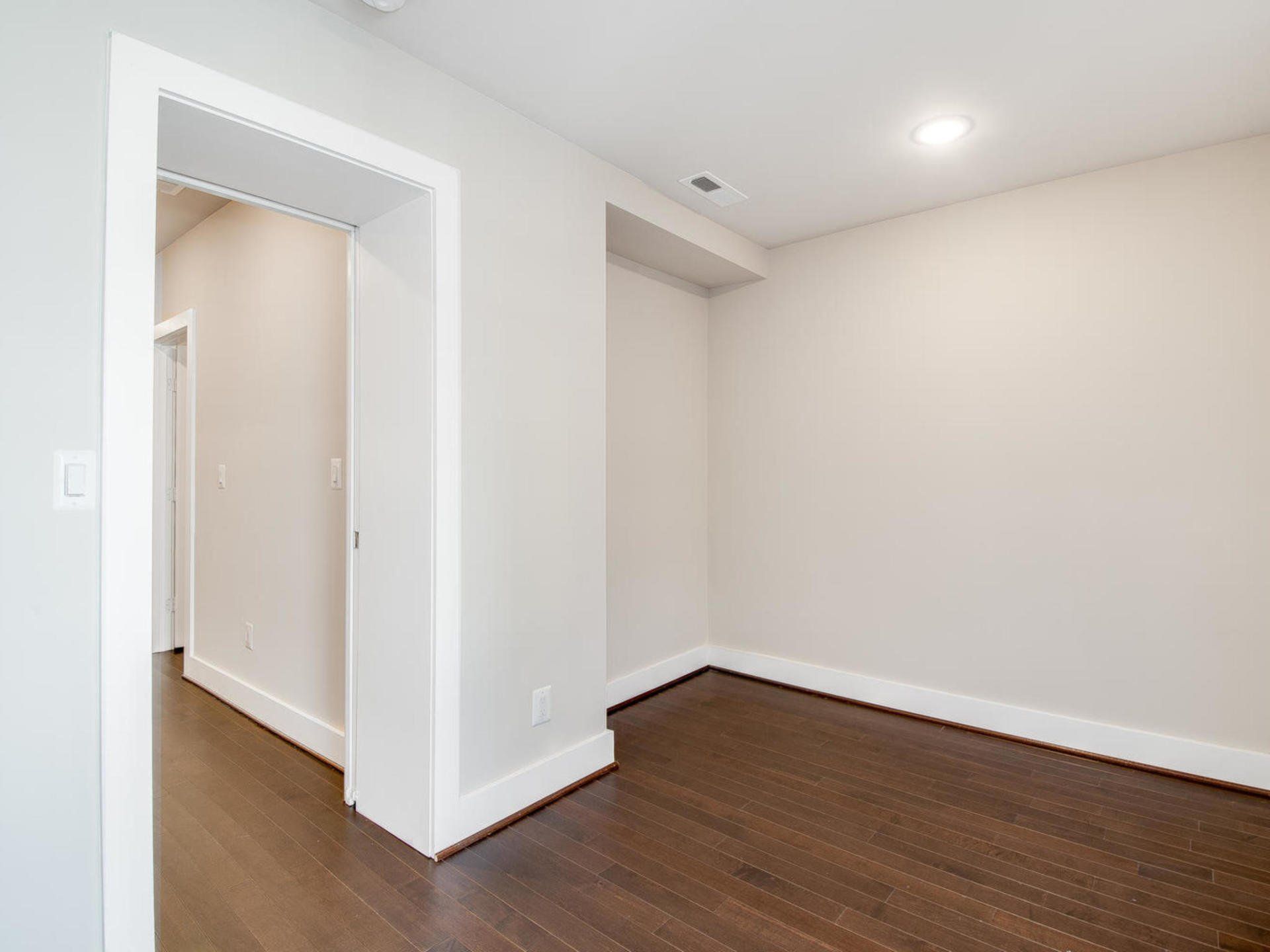 1842 M Street Photo Gallery