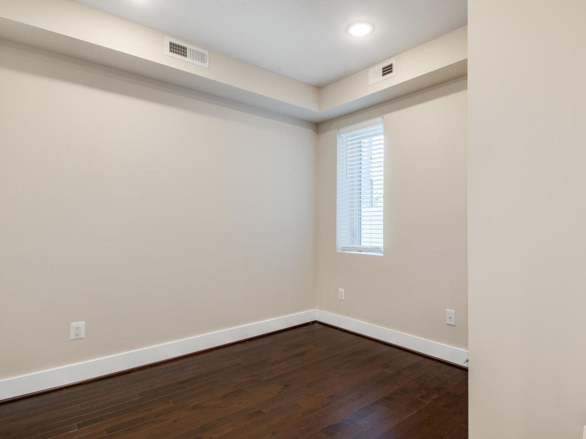 1842 M Street Photo Gallery