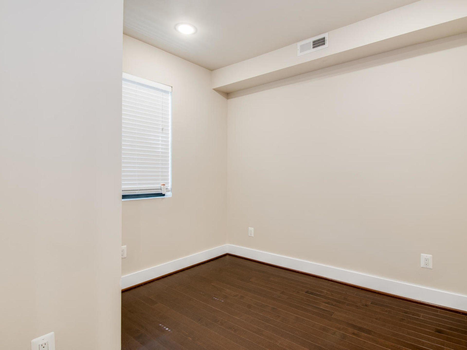 1842 M Street Photo Gallery