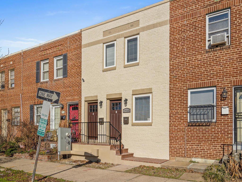 1916 E Street Photo Gallery