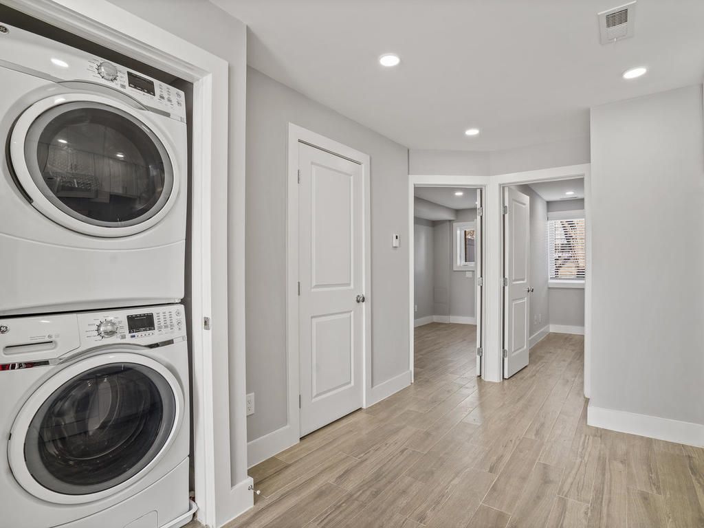 1916 E Street Photo Gallery