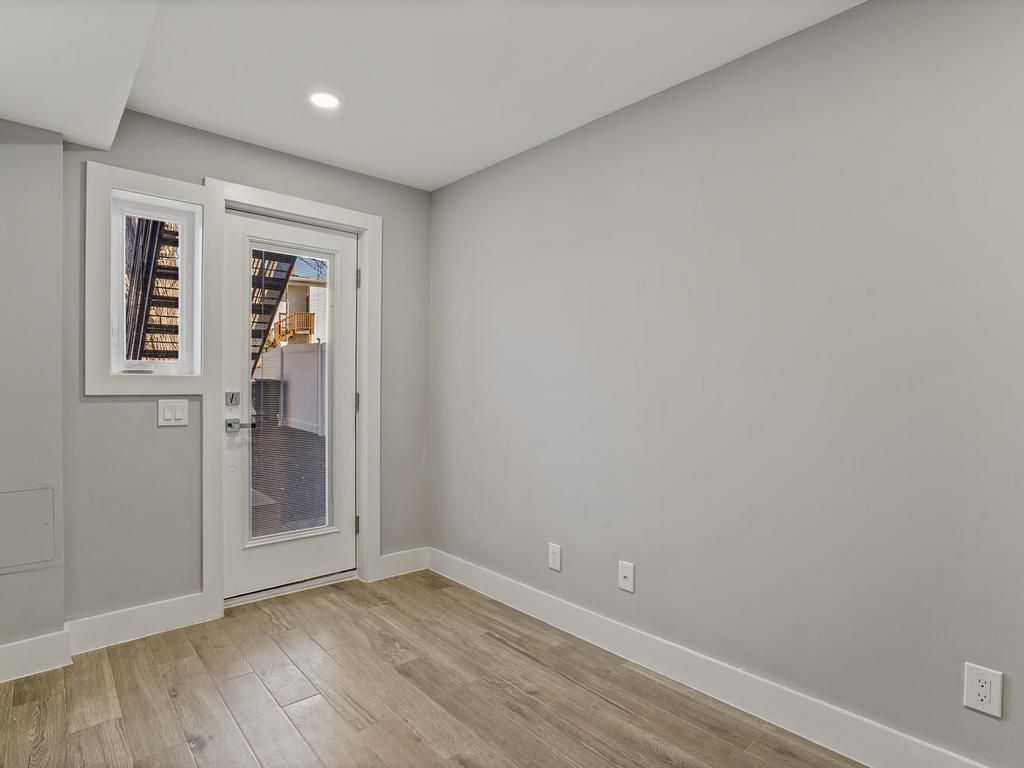 1916 E Street Photo Gallery