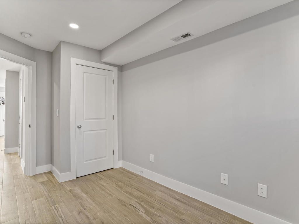 1916 E Street Photo Gallery