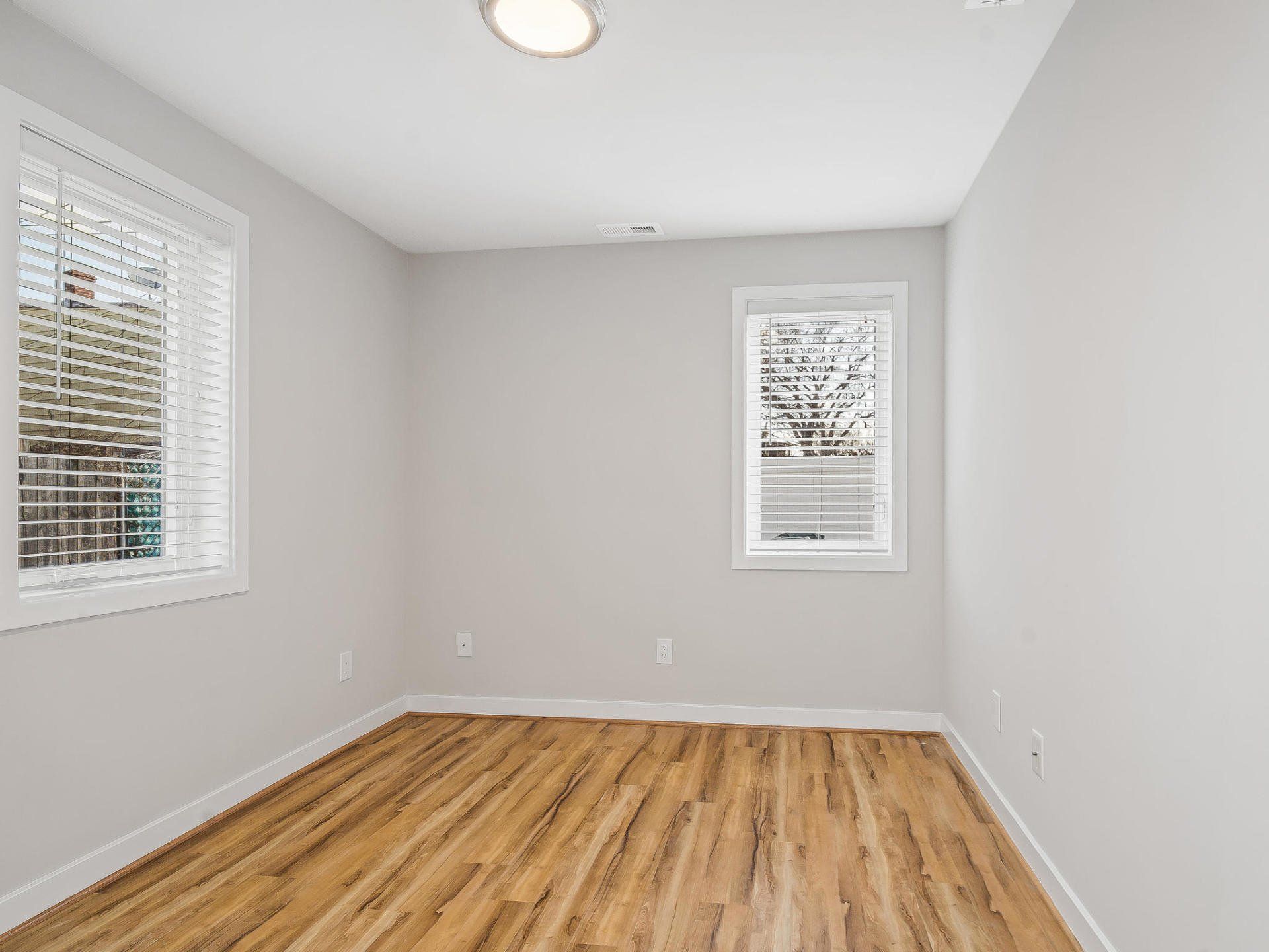 1925 M Street Photo Gallery