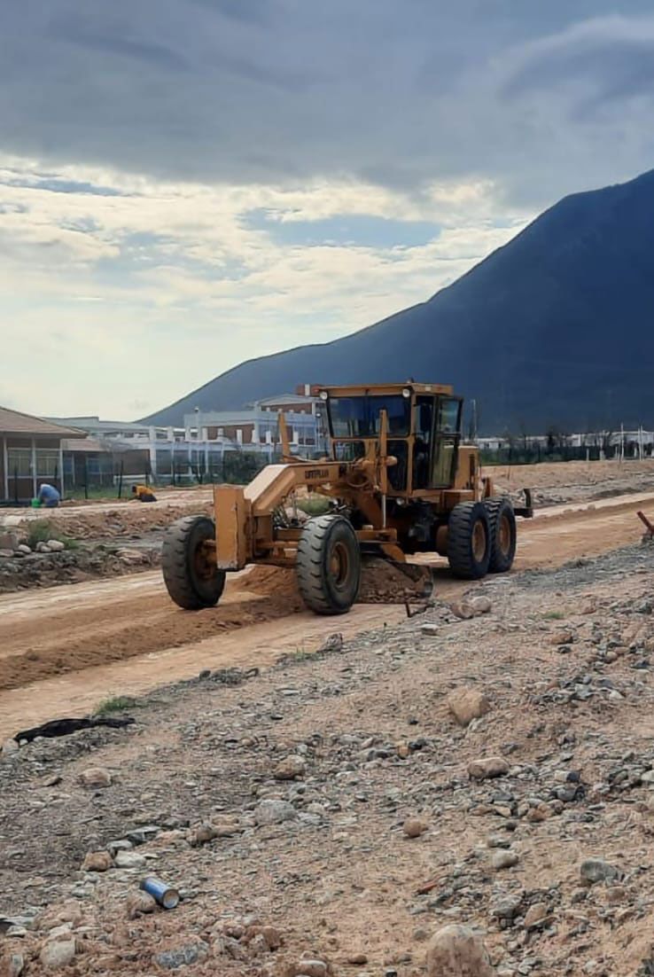 URBANIZACIONES Y PROYECTOS SAUCE, S. A. DE C.V