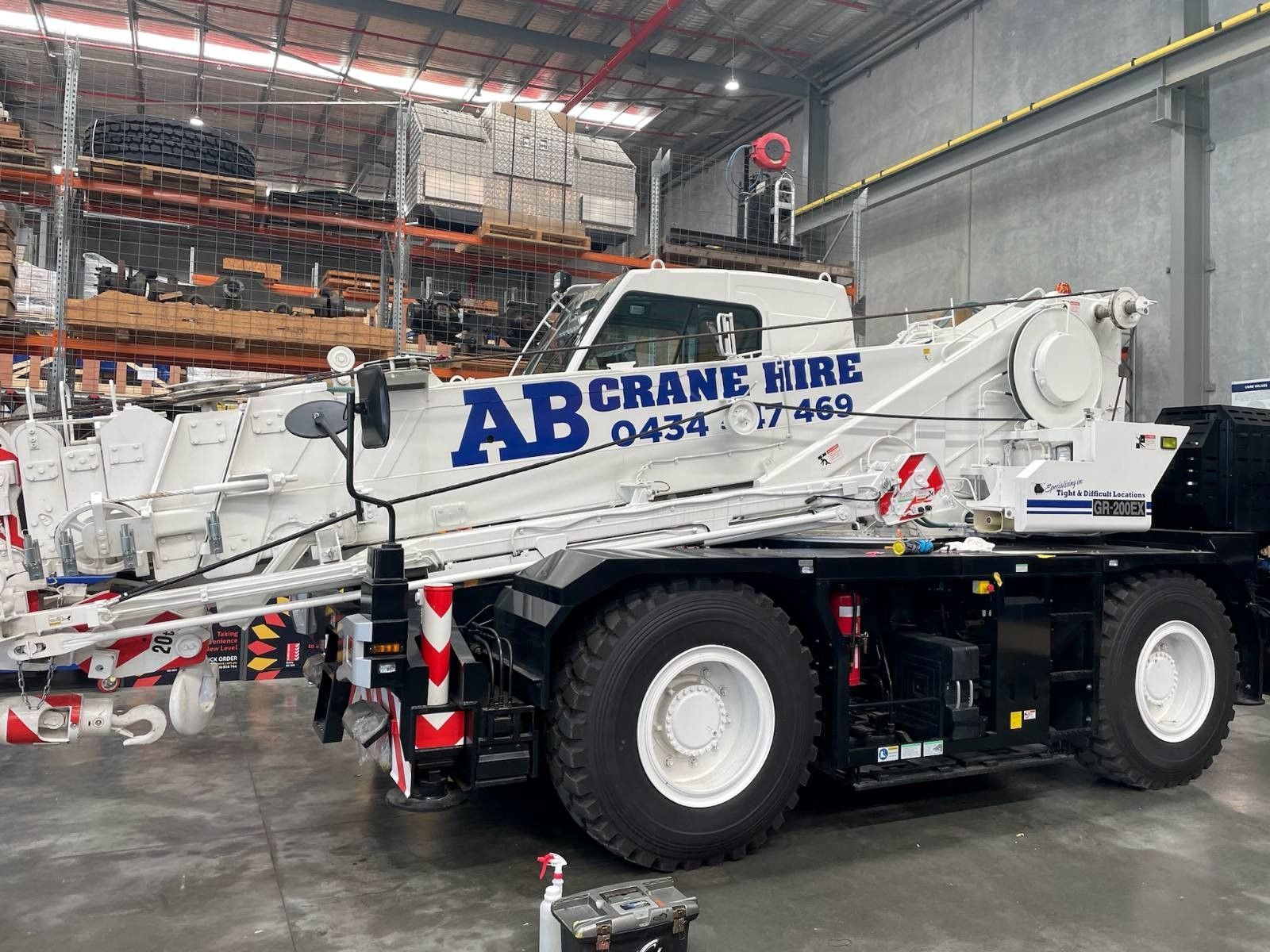 20T Rough Terrain LOAD CHARTS AND SPECIFICATION