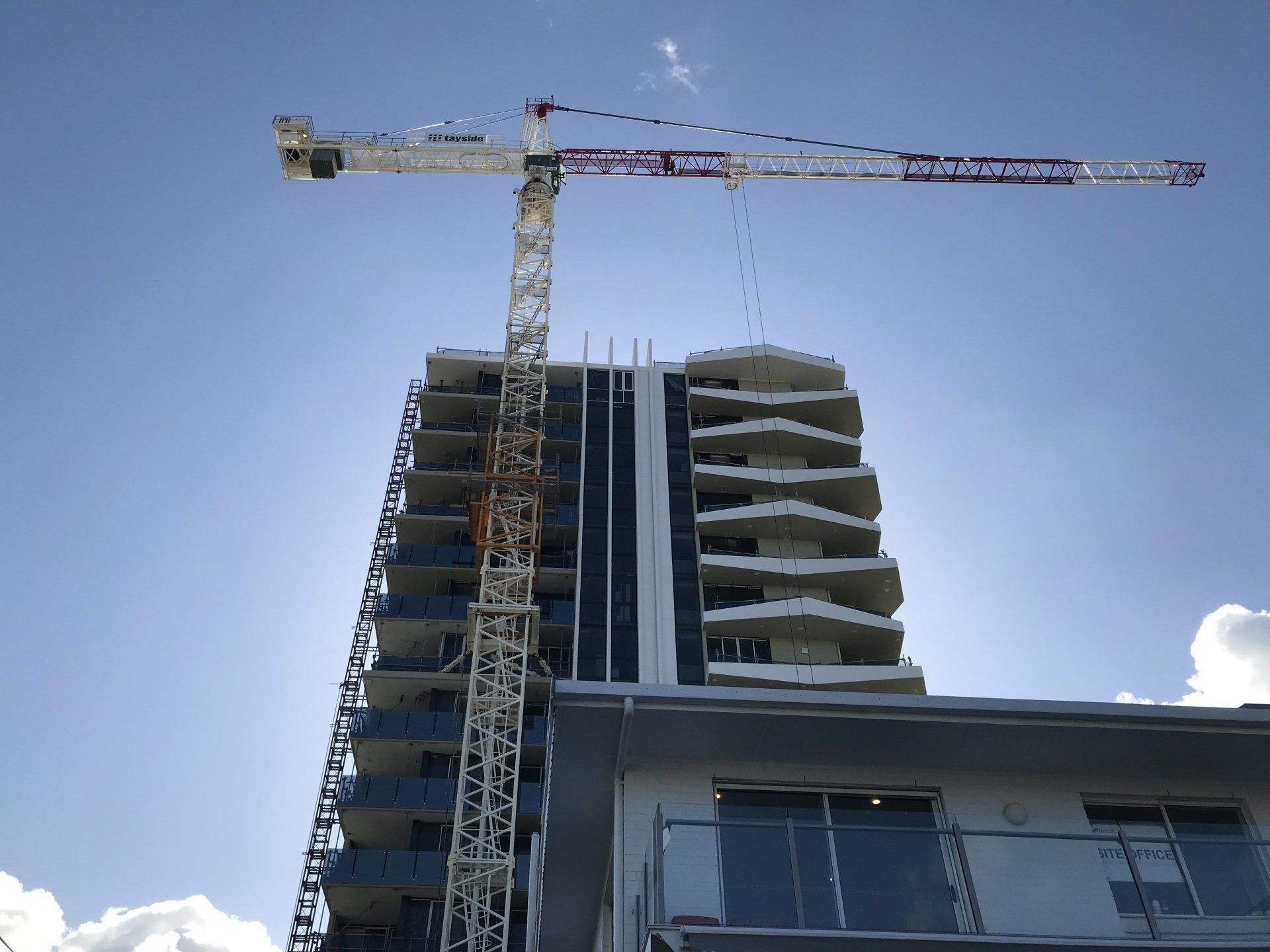 mobile tower crane hire yatala