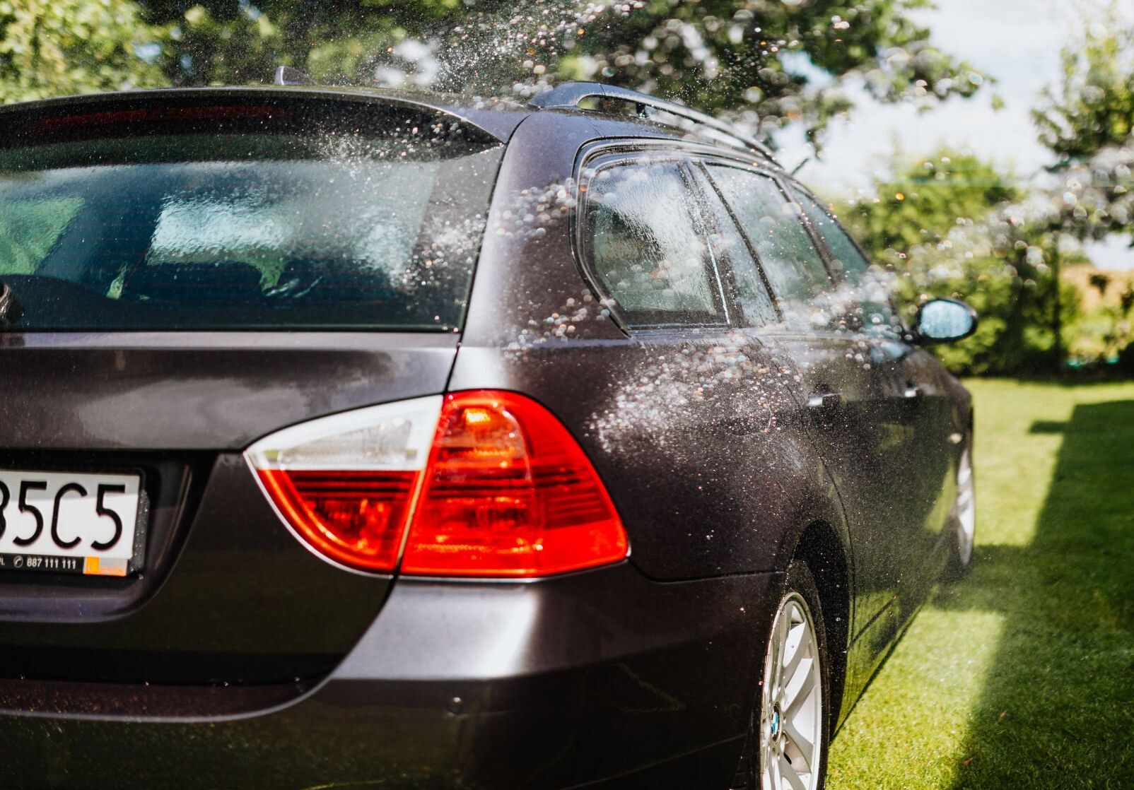 The Ultimate Guide to Mobile Car Detailing Convenience vs Shine