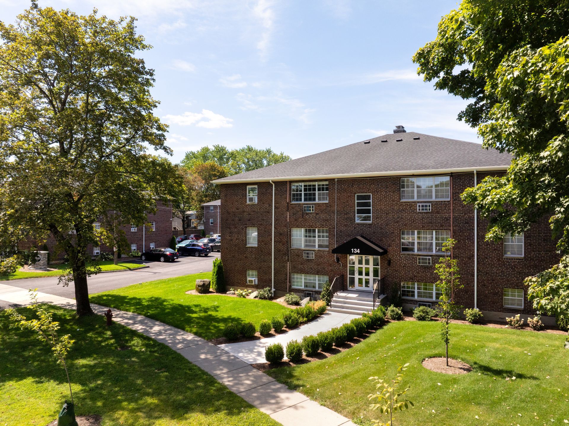 Silver Lake Apartments