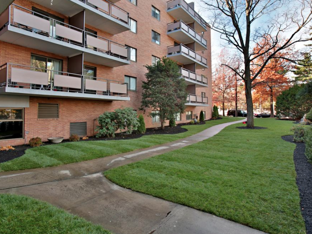 Brentwood Apartments