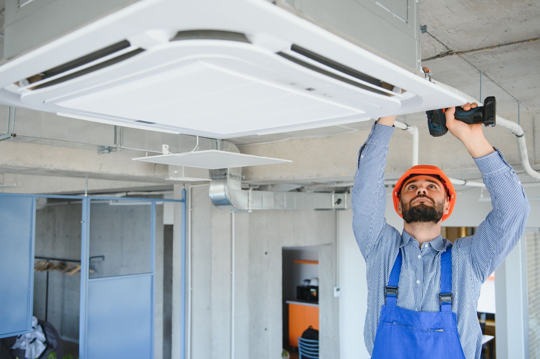 How Seasonal Work Impacts Insurance Costs for HVAC Contractors