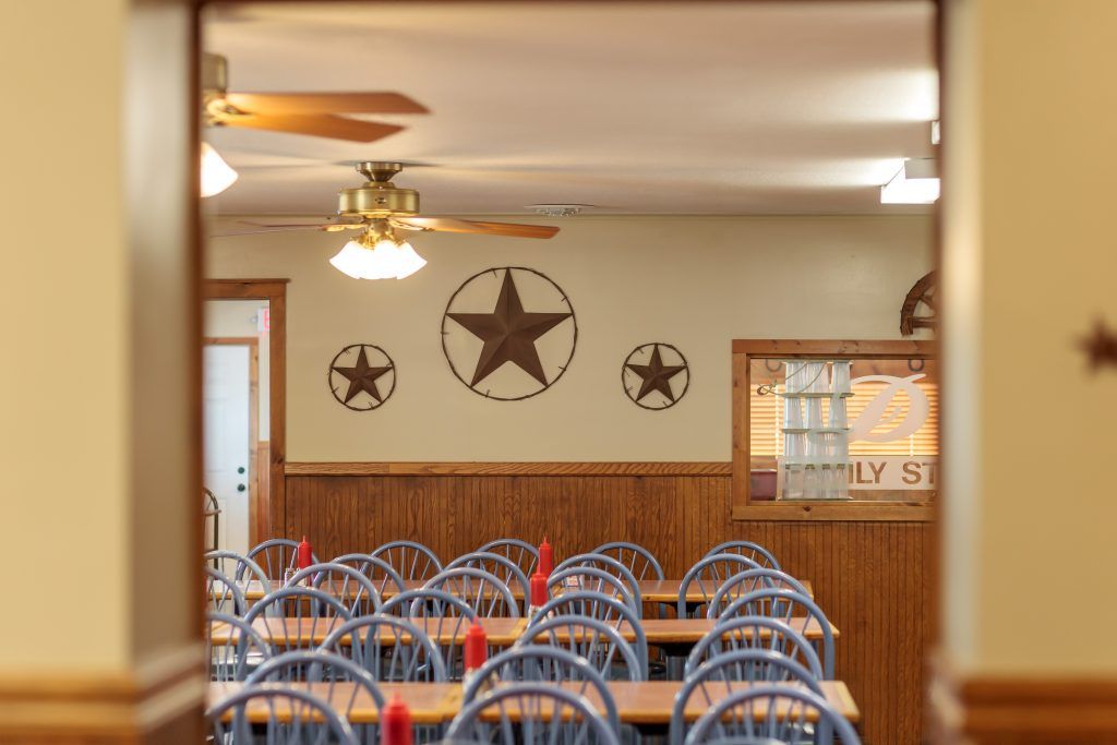 Have Your Next Event or Gathering at Don’s Family Buffet in Huntsville, MO.