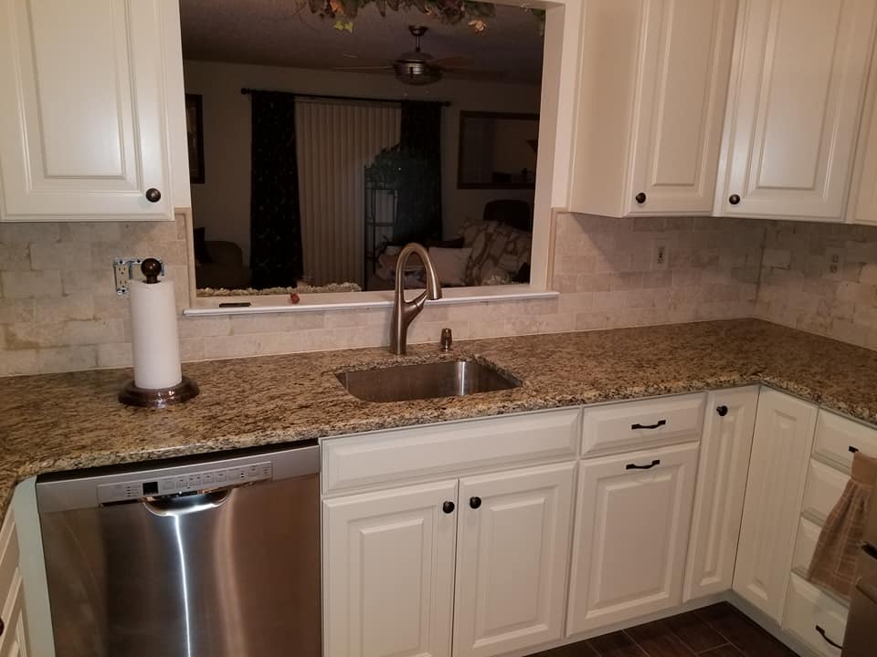 Formica — White Cabinets with Quartz Countertop in Wilmington, DE