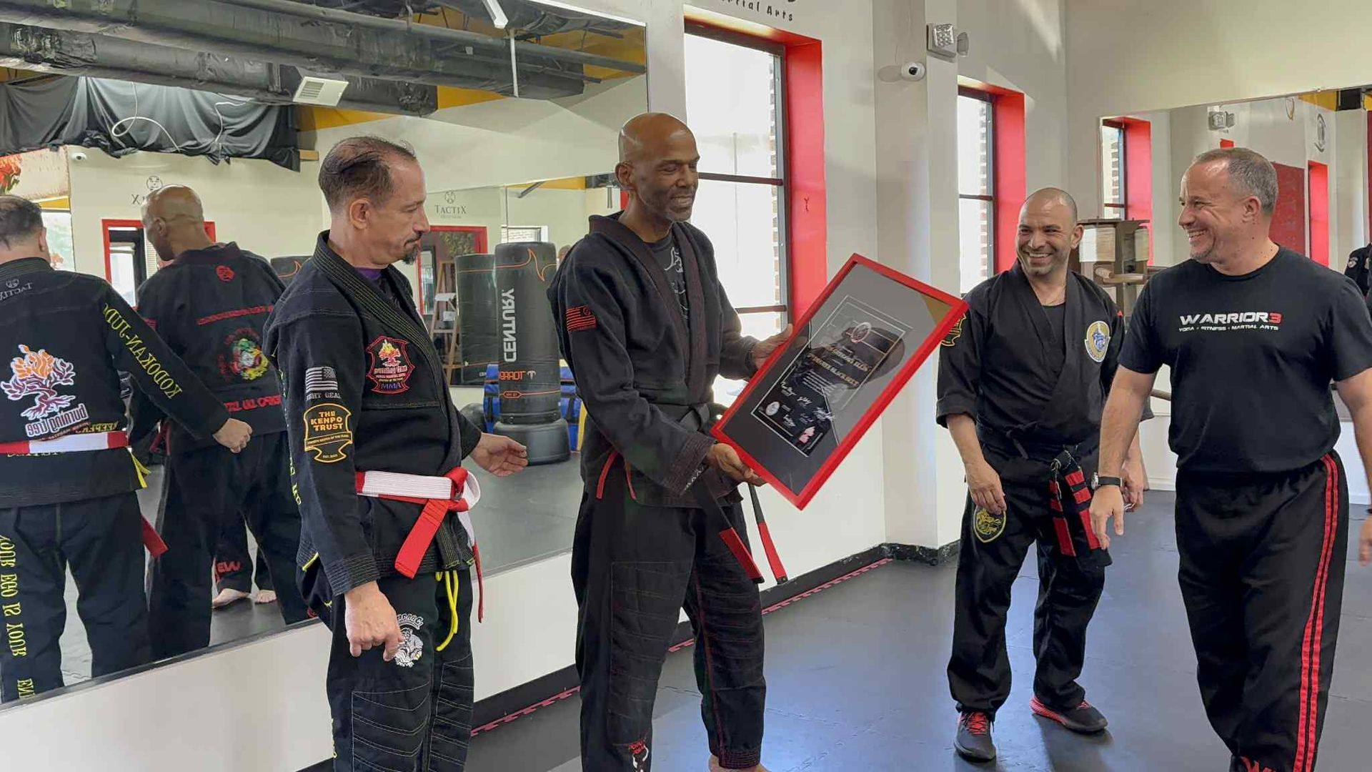 The word placeholder is on a gray background.