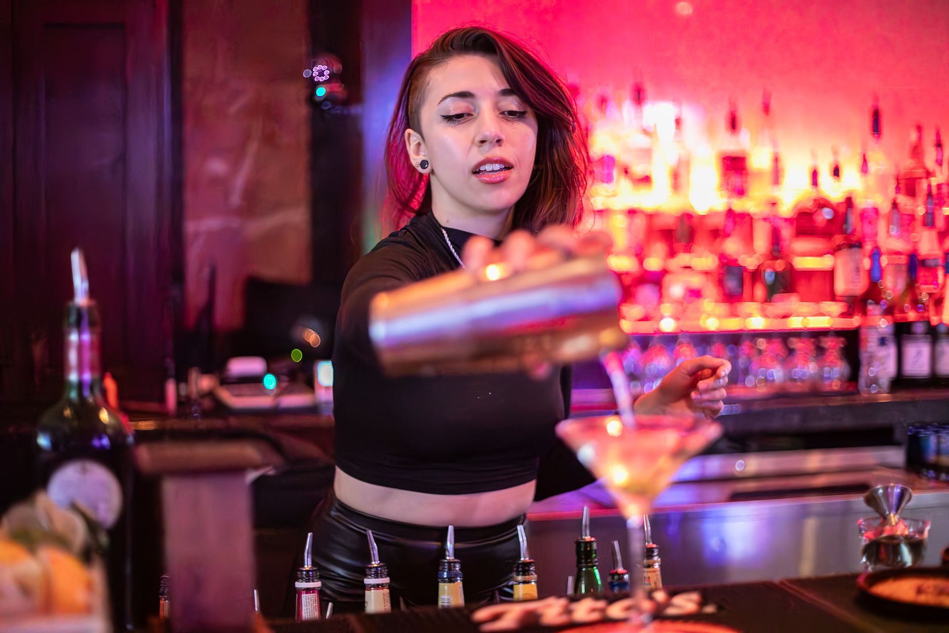 bartender strip club houston