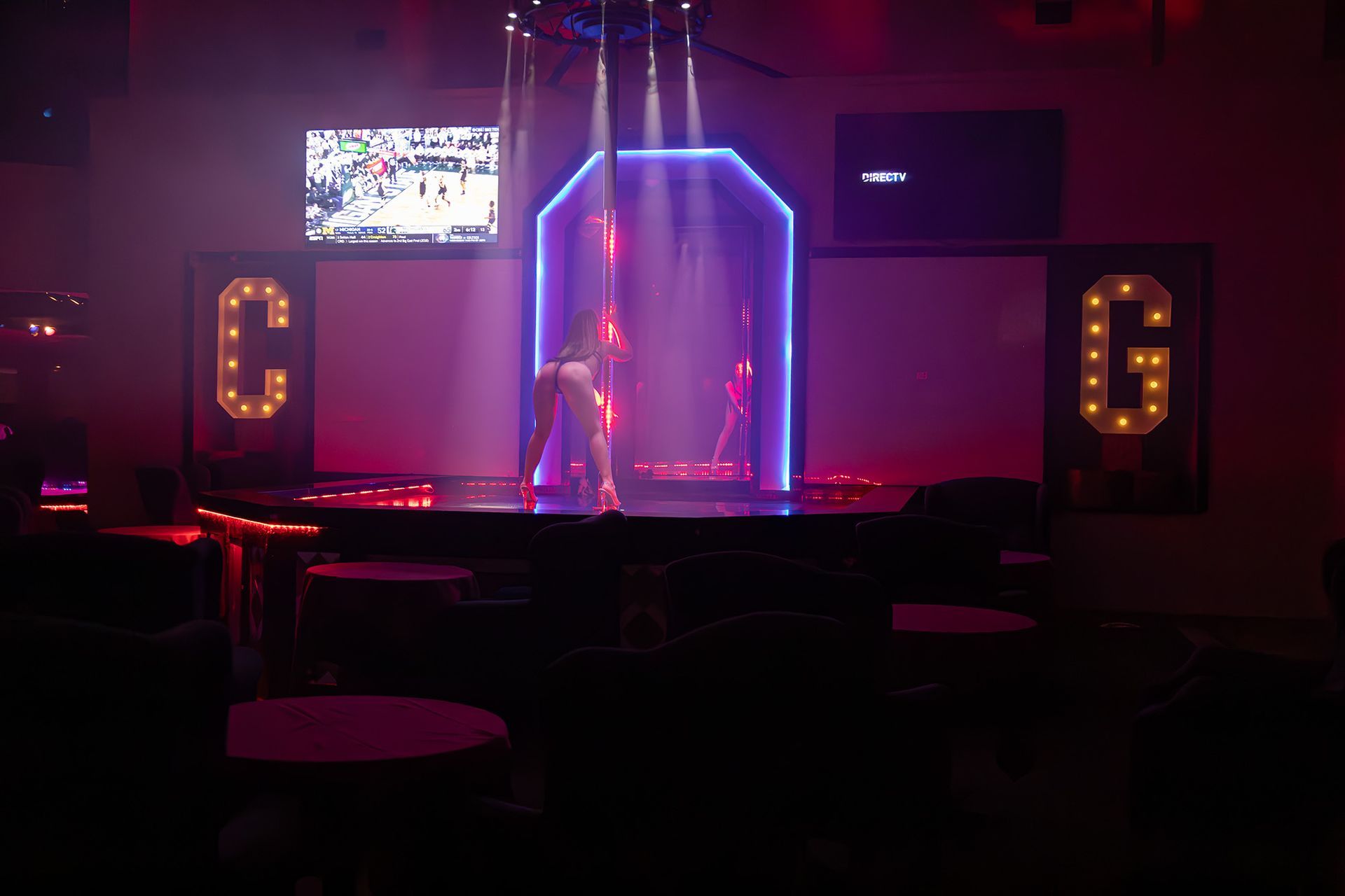 bartender strip club houston