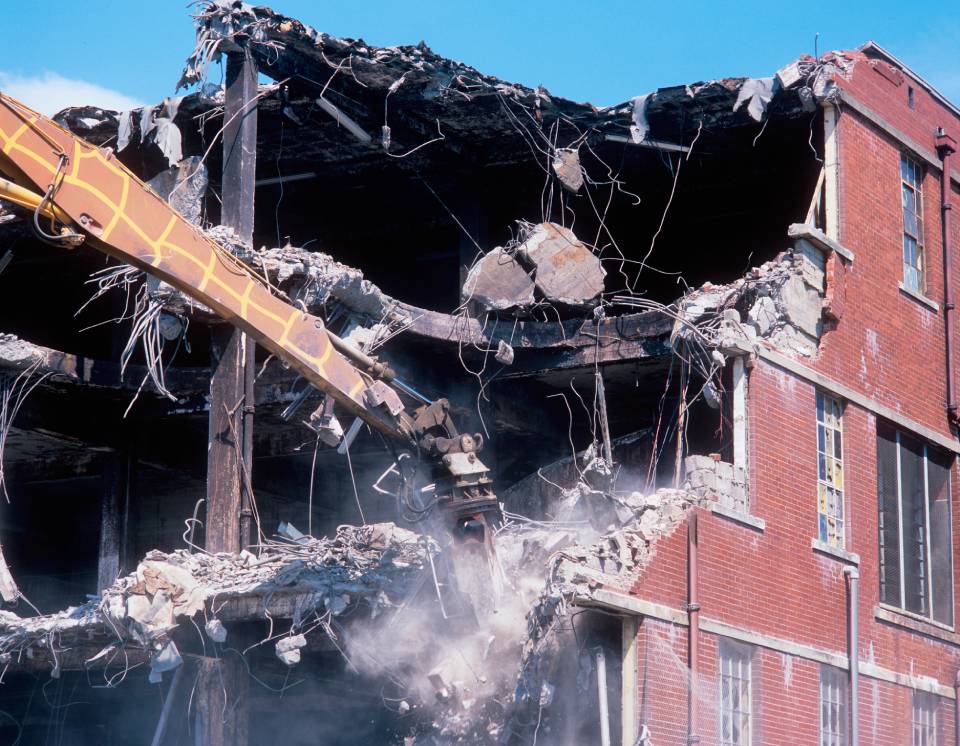 Demolizione di strutture