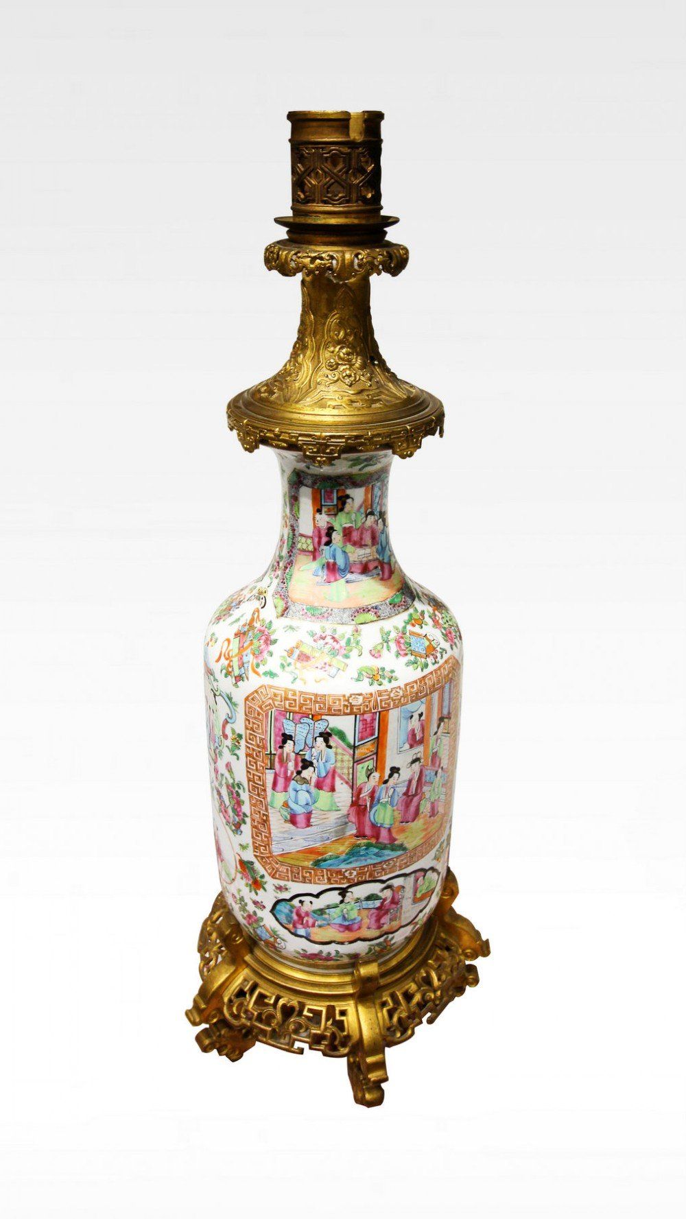 rose medallion table lamp