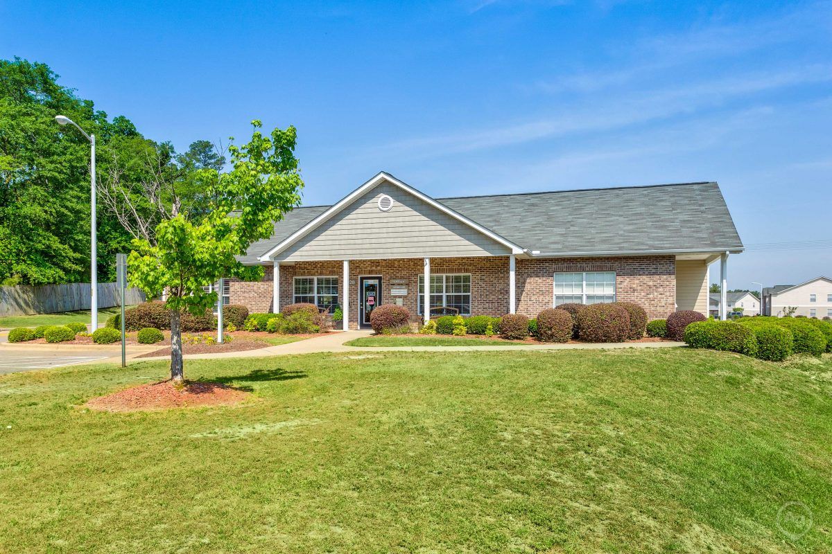 Britt Lake Apartments