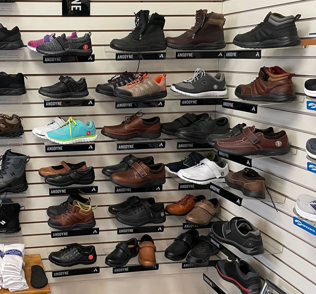 Anodyne Shoes - Reuters shoes Topeka ks