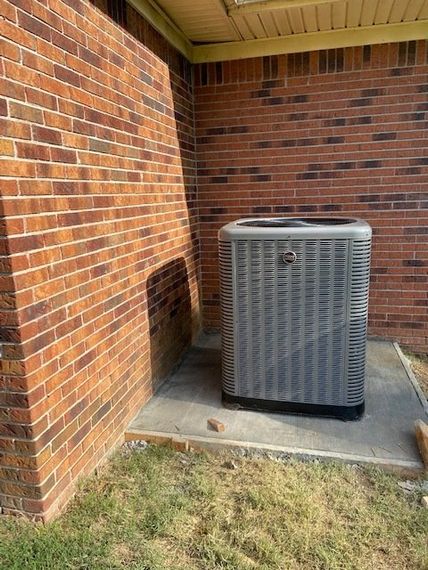 House With Air Conditioner - Munford, TN - Premier Heating & Air