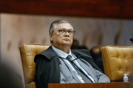 Dino determina abertura de investigação sobre suposto desvio de emendas destinadas a filmes