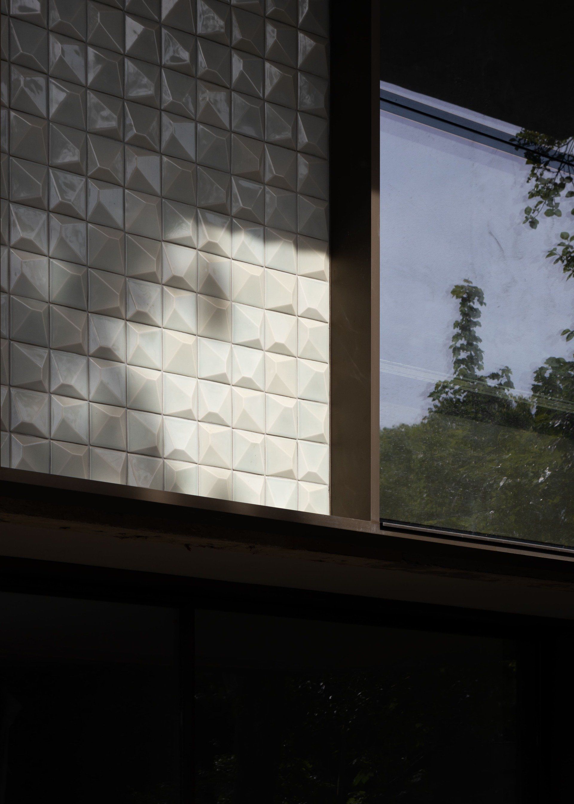 Modern design with minimalist window frames