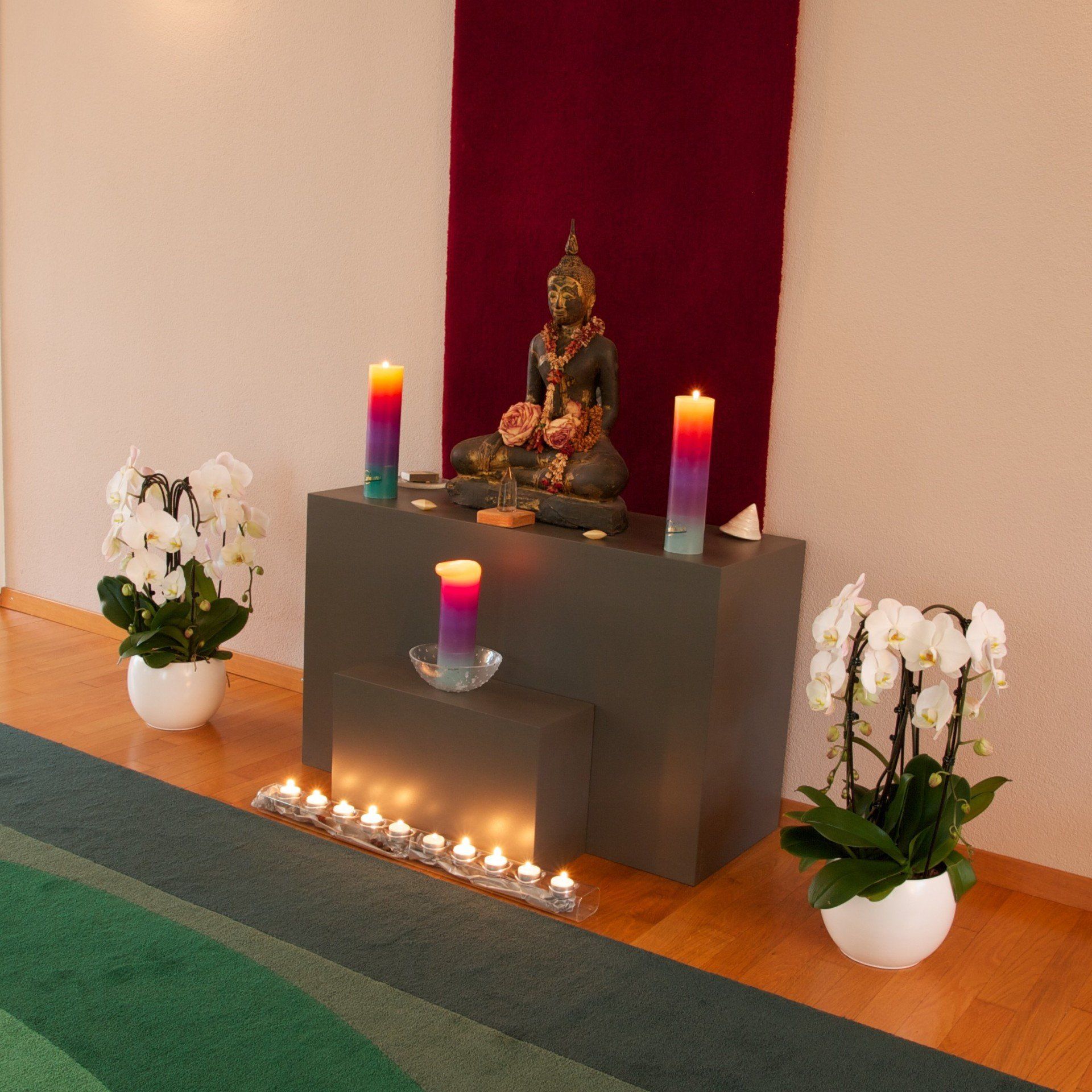 Meditation ist ein Weg zu Ruhe, Gelassenheit und tiefem Frieden.