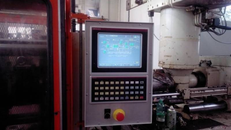 controllore di movimento per presse Moog