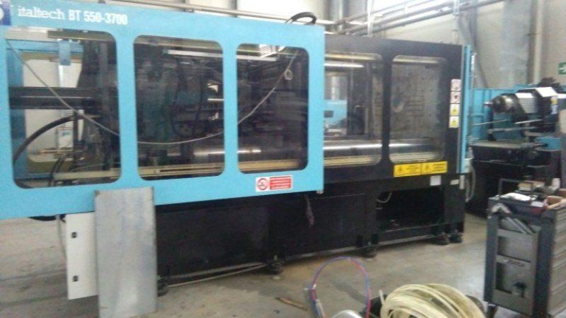Sandretto Mega Tes injection moulding machine