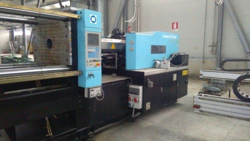 Sandretto Mega Tes 820 injection moulding machine