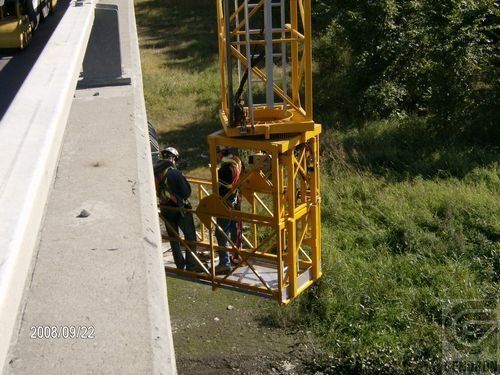 Une photo d'un pont prise en 2013