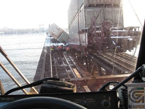Une vue d'un train depuis le siège du conducteur