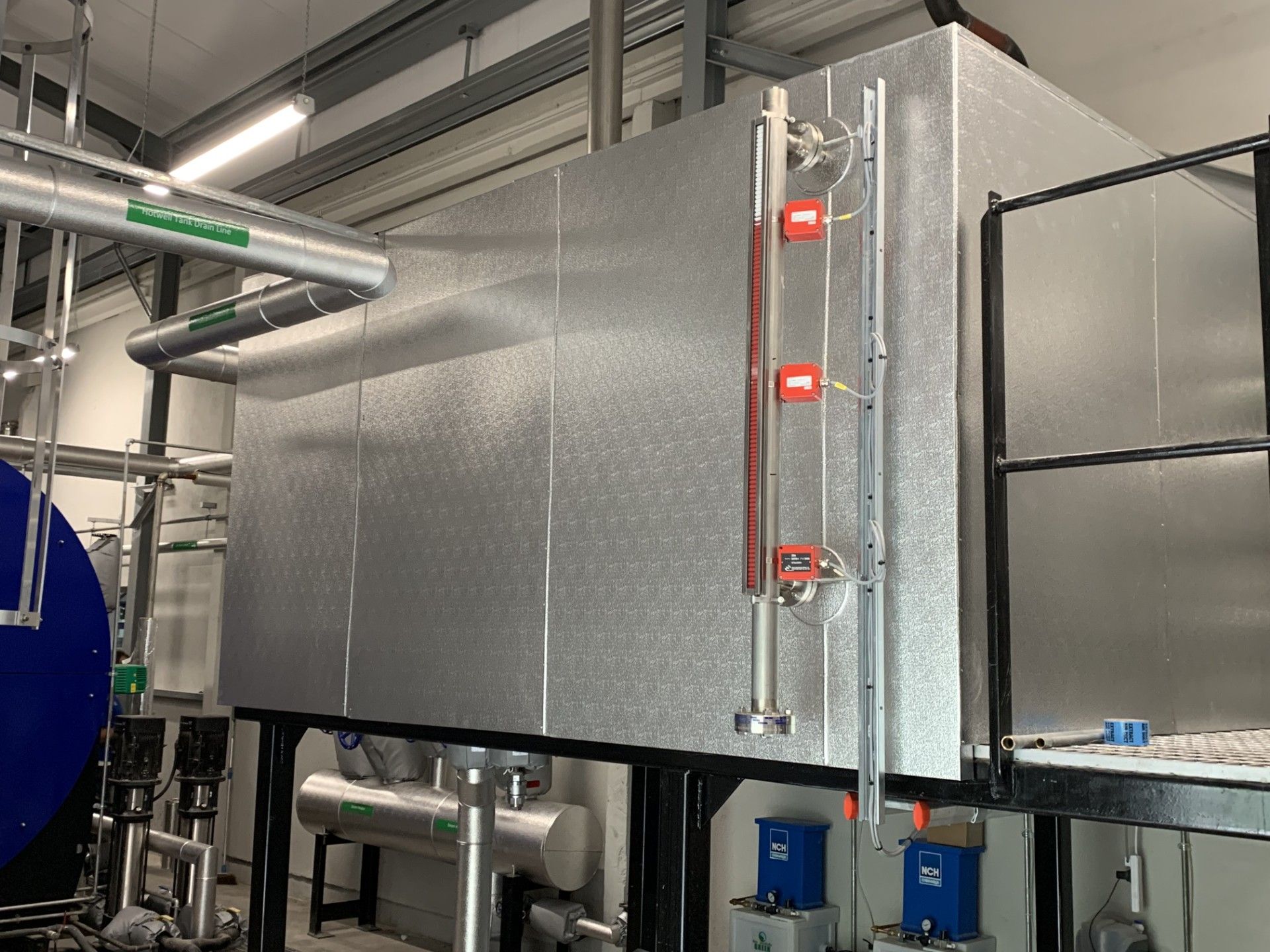 hot well tank insulated with rockwool insulation and covered with aluminium cladding supplied and fitted by Lagforce.