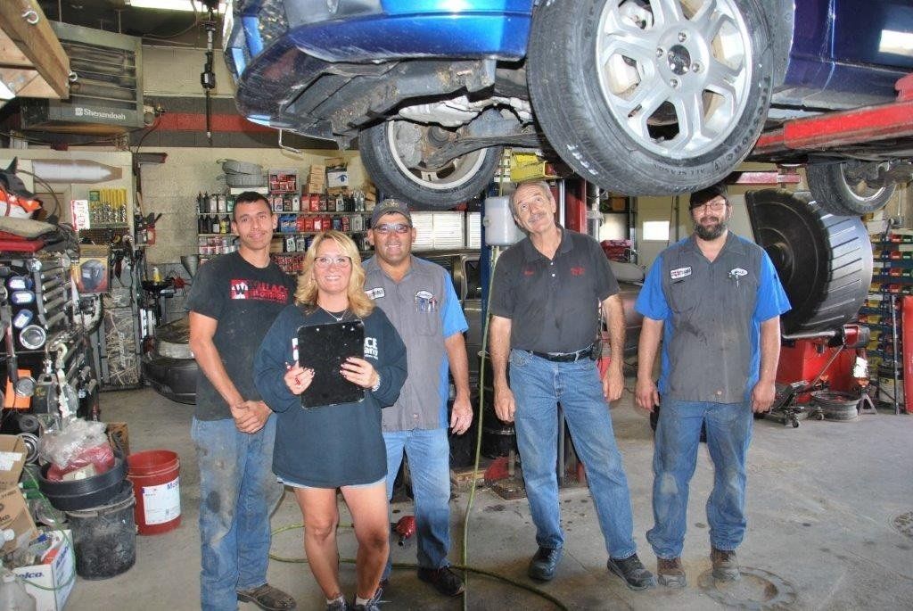 team of auto repair experts