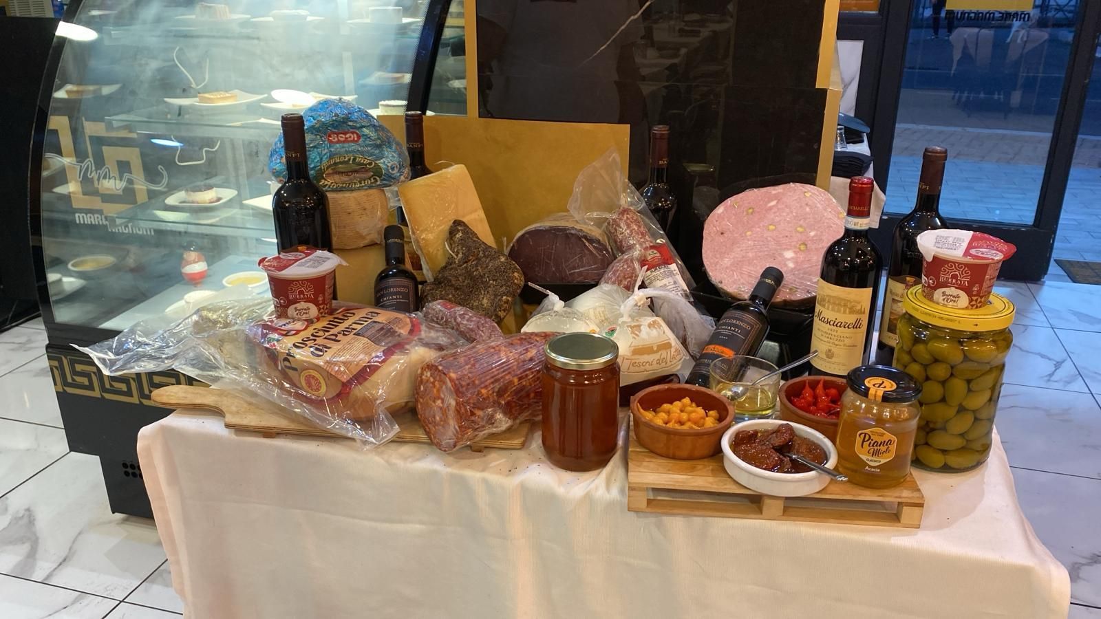 tagliere di salumi e formaggi