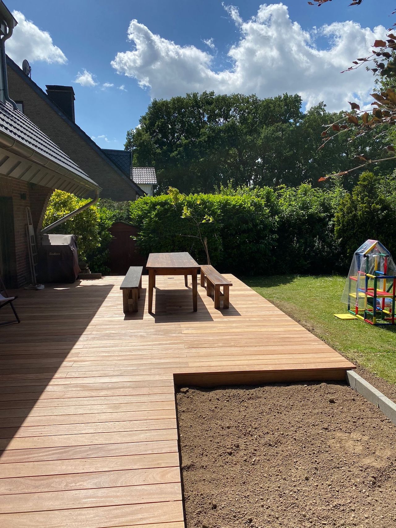 Terrassenumbau und -erweiterung. div. Ansichten und Bauabschnitte 