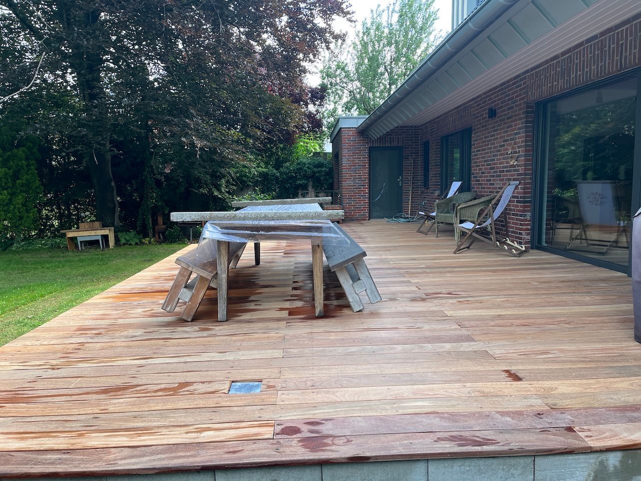 Terrassenumbau und -erweiterung. div. Ansichten und Bauabschnitte 