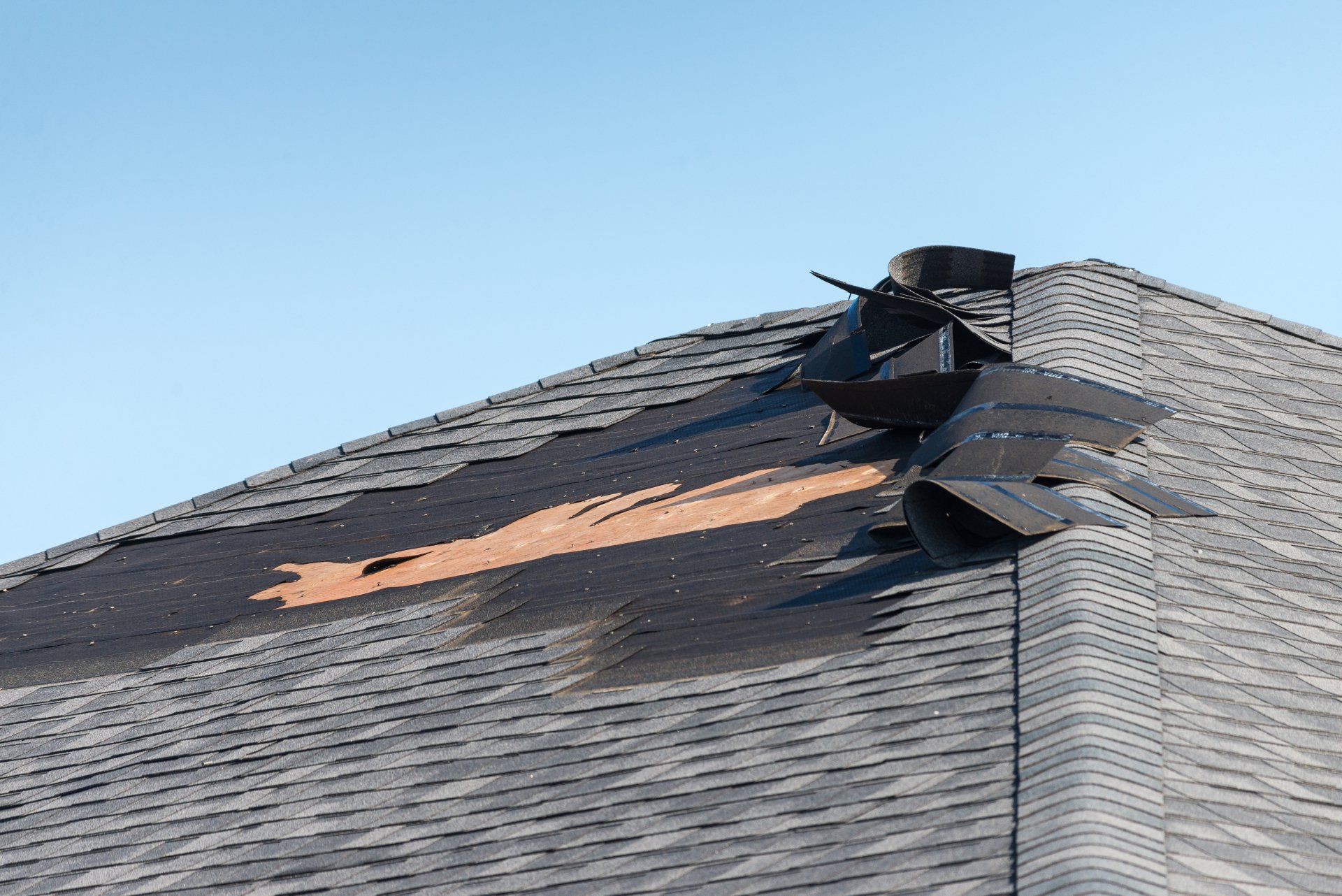 Roof Replacement & Repair In Calgary Alberta - Angel's Roofing LTD