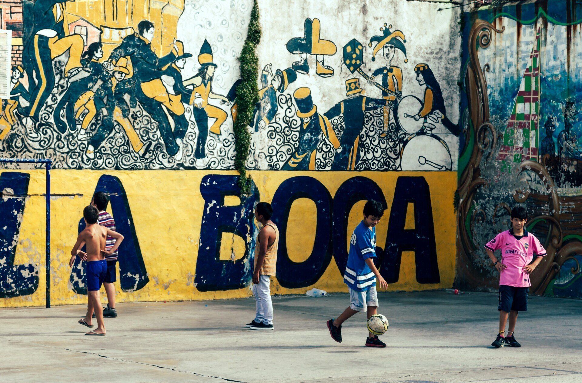 Children at a picadito, La Boca.
