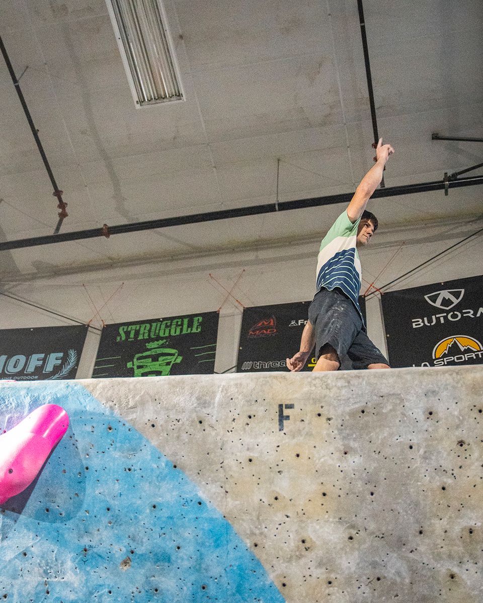 Struggle Bus 2025 123