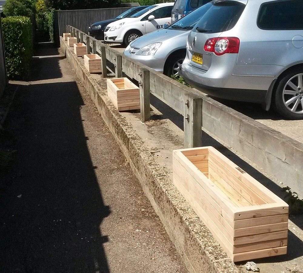 THE ODD MAN JOB service example 2