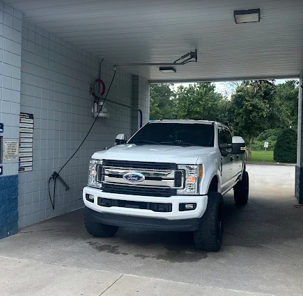 self serve car wash bays
