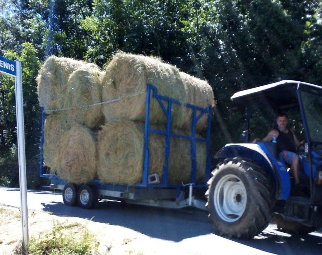 trasporto di balle di fieno