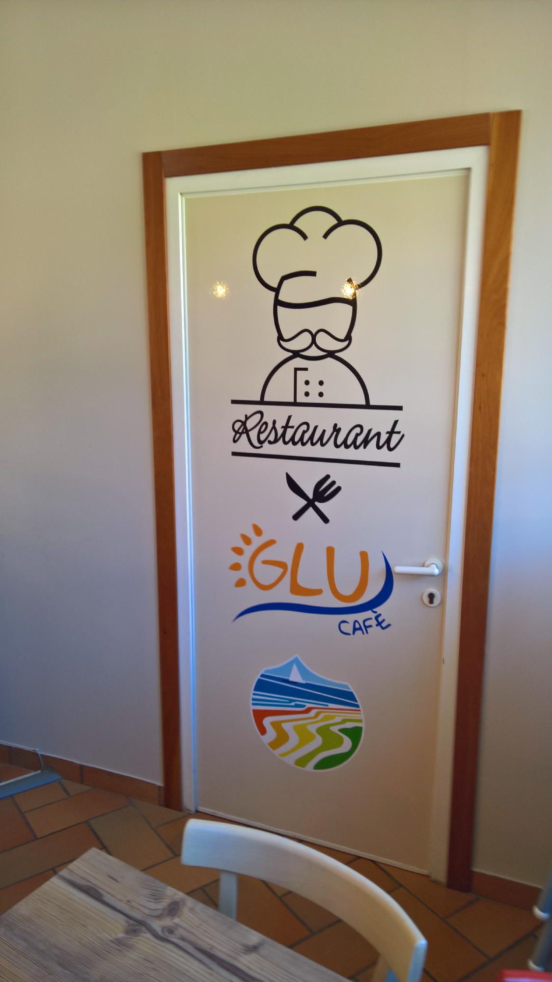 vetrofanie porta Macerata Celaschi Targhe