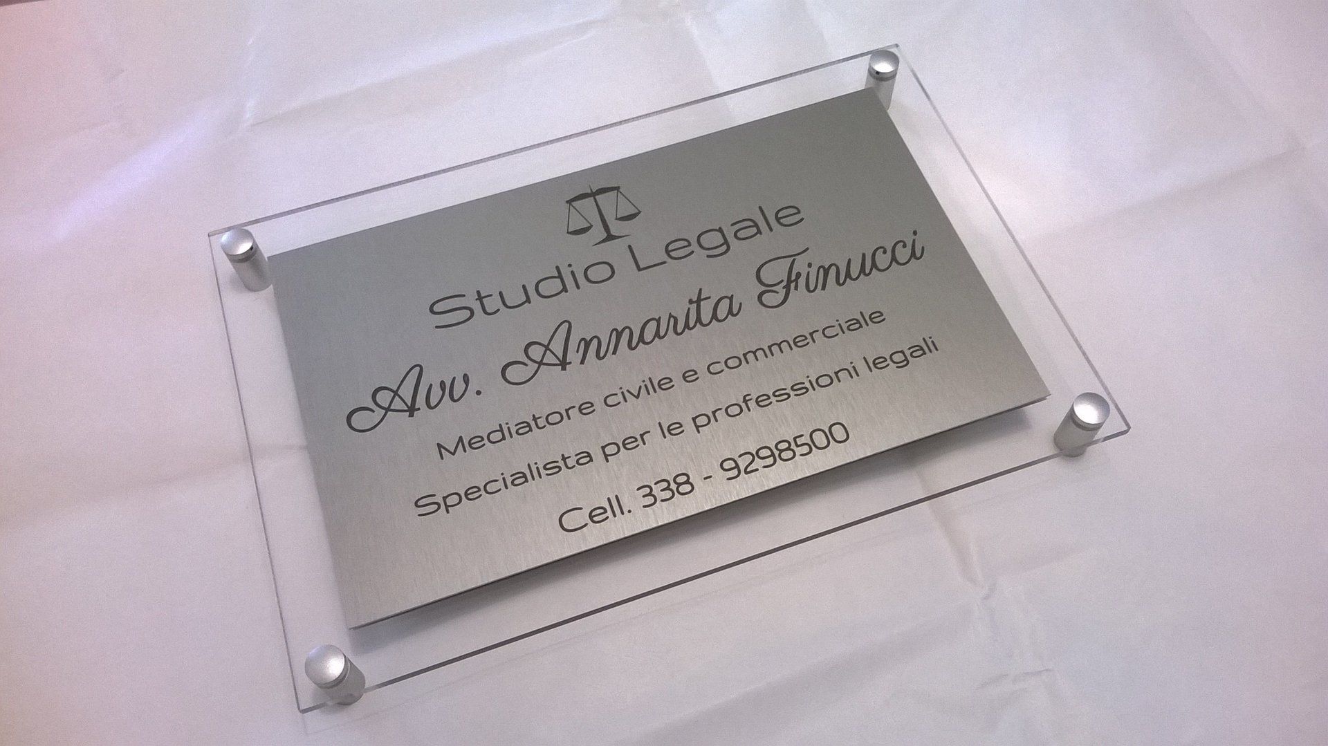 targhe progettazione e realizzazione