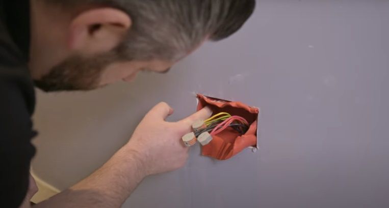 Acoustic socket putty pads