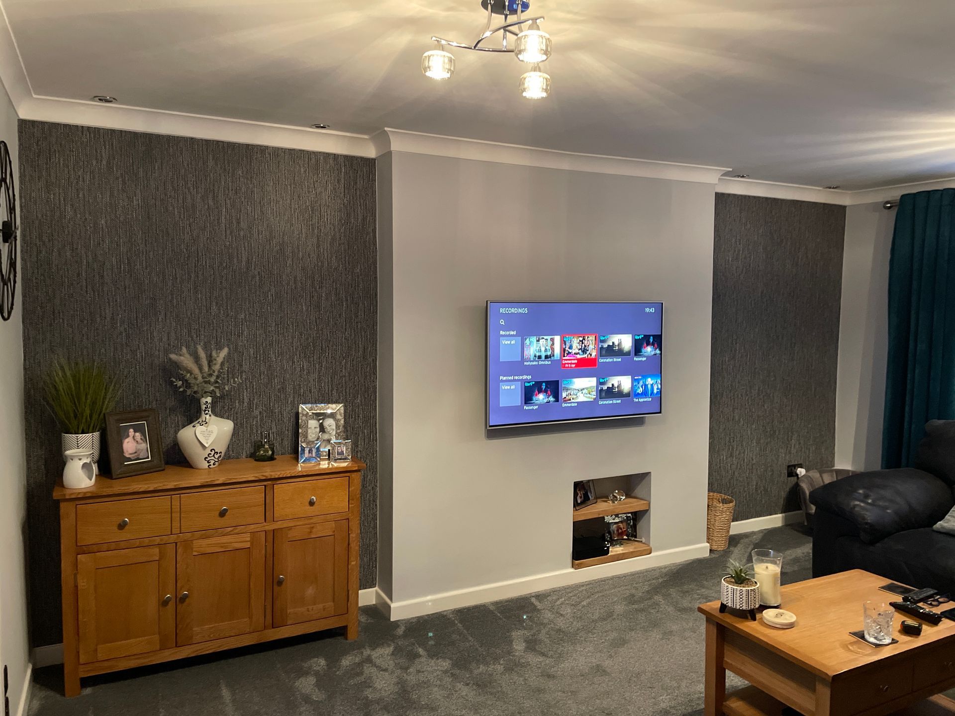 Wall with two alcoves and a chimney breast