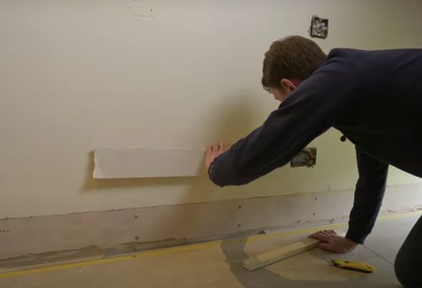 Removing skirting boards